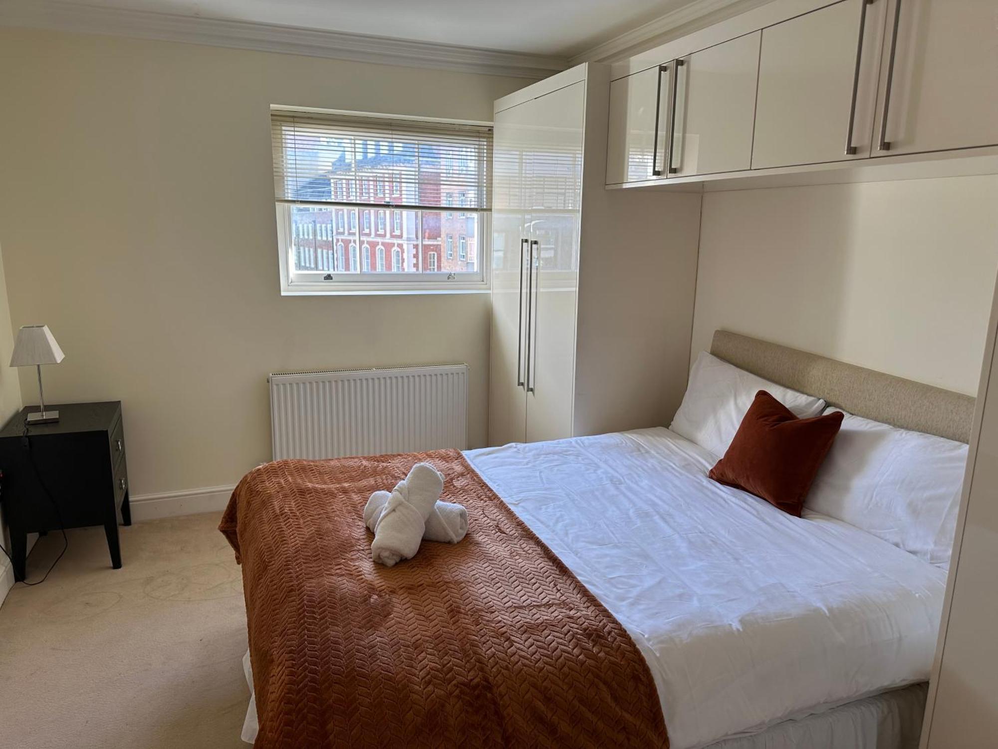 Lx Russell Square Apartament *
